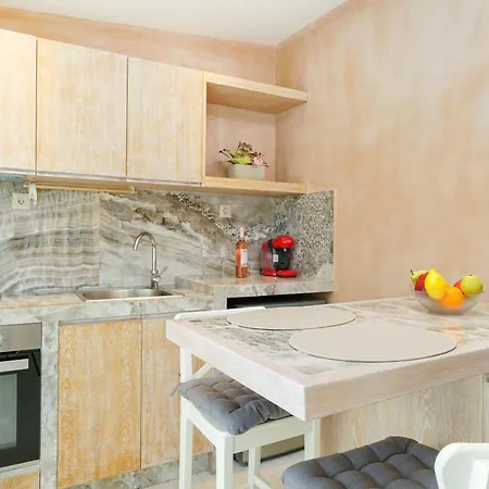 Dagos Luxury 아파트