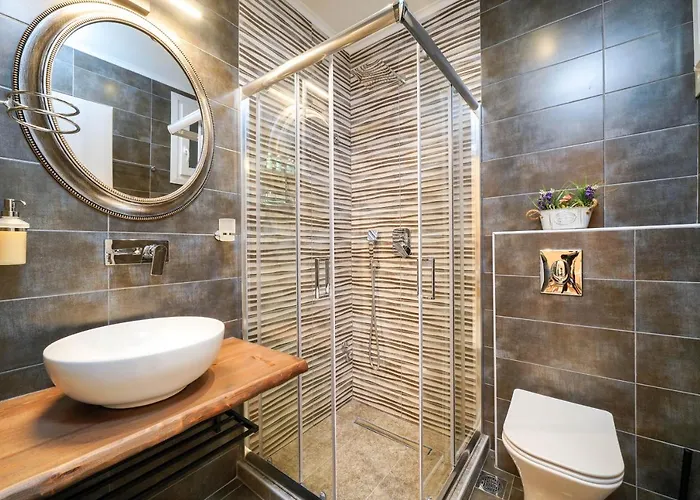 Dagos Luxury Apartment